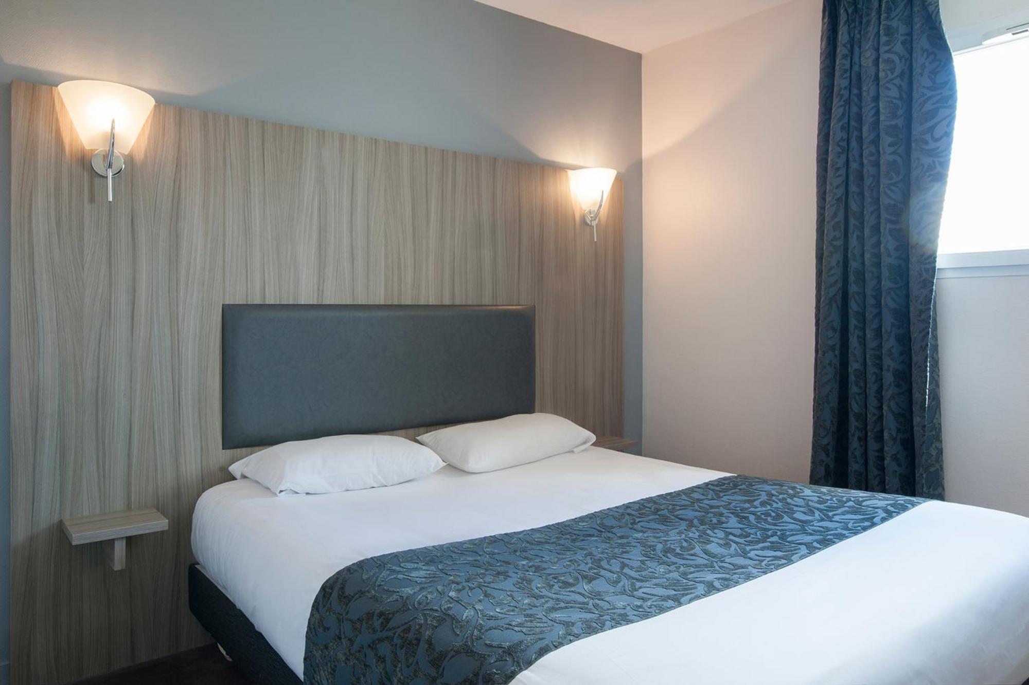 Brit Hotel Confort Alexia - Ла-Сутеррен Екстер'єр фото